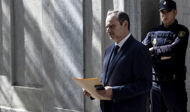 El 'caso mascarillas' envía a Ábalos a prisión por riesgo "extremo" de fuga
