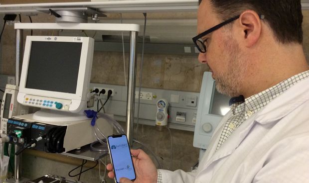 El CHUS desarrolla una 'app' que mide la dificultad respiratoria en nios