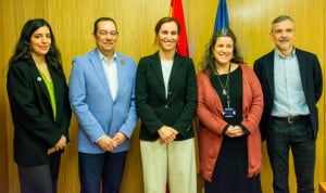 Cobos ha compartido con la ministra su profunda preocupación por la violencia a la que se enfrenta el personal de enfermería. Más, en Redacción Médica