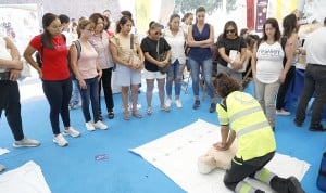 Participantes en el taller ‘Educación para la Salud: Primeros Auxilios’, impartido por enfermeras de SAMUR – Protección Civil.