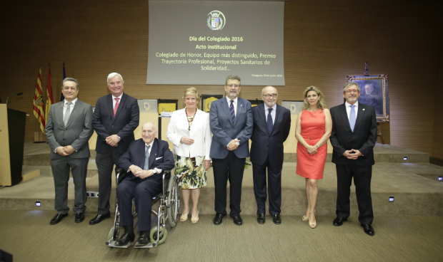 El Colegio de Zaragoza celebra su día colegial reconociendo la experiencia