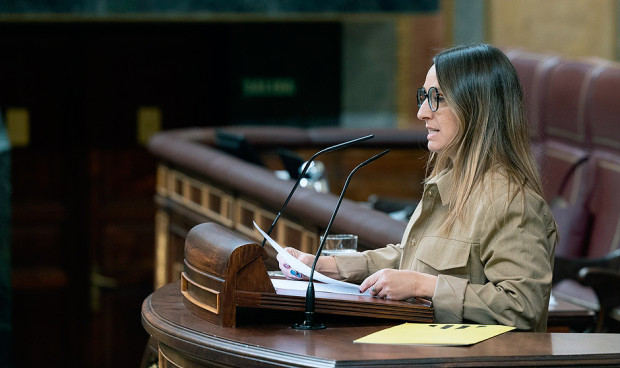  Etna Estrems, portavoz sanitaria de ERC, reclama el traspaso MIR a Cataluña y topar la jornada a 17 horas.