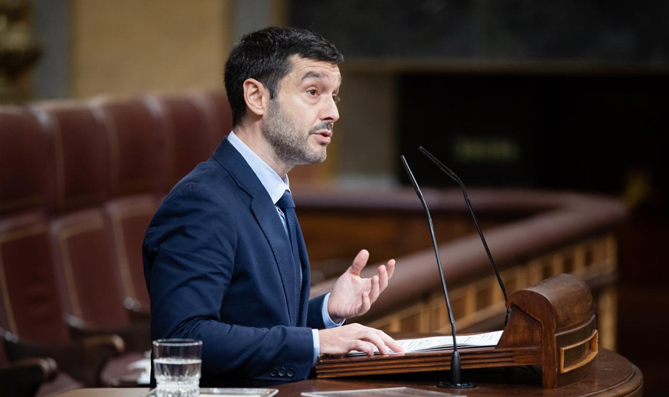 El ministro de Derechos Sociales, Pablo Bustinduy, que ha logrado convalidar en el Congreso la norma que permite desplegar la Ley ELA