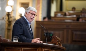 Agustín Santos, presidente de la Subcomisión de Salud Mental del Congreso, defiende el informe que busca impulsar la acreditación de psicólogos sin PIR