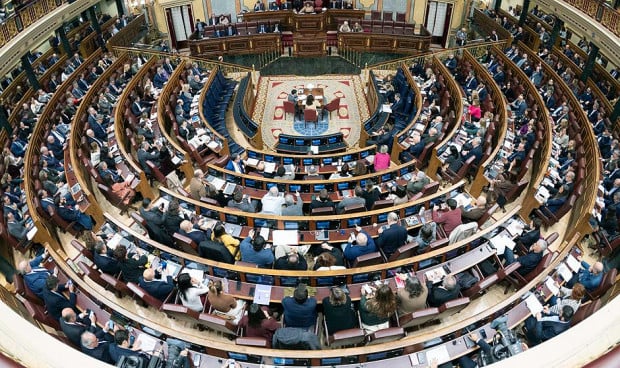 El Congreso teme unos PGE 'congelados': de la Ley ELA al Estatuto Marco