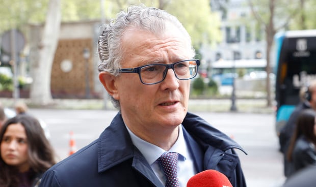 El consejero mediará para desbloquear el convenio en la sanidad privada en Murcia