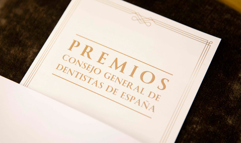 El Consejo General de Dentistas falla sus premios anuales de 2024