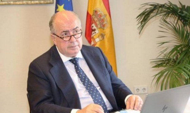 El Consello Gallego de Médicos da su Medalla de Oro a Ricardo De Lorenzo