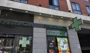 El convenio de farmacias encalla en 3 puntos de subida salarial retroactiva
