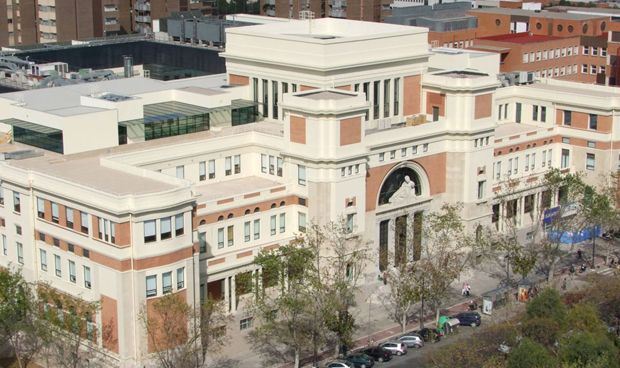 El decanato de Medicina propone una ‘criba’ psicológica de estudiantes