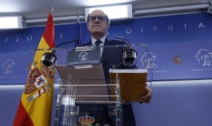 El Defensor del Pueblo exige un "plan definitivo" para homologar médicos