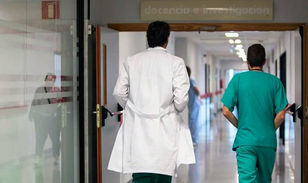 Una joven MIR cuenta en Redacción Médica cómo le afectaron a nivel físico y psicológico las guardias de 24 horas.