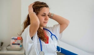 El desgaste de las enfermeras pone a los contratos temporales en el punto de mira 