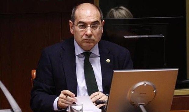 El emotivo anónimo enviado a los denunciantes de las OPE de Osakidetza