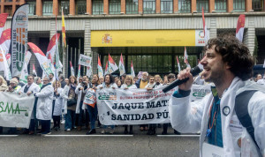 El encaje de las mesas técnicas dinamita la negociación de la huelga médica