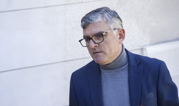 Ángel Tomás Godoy Martínez, diputado socialista y portavoz de Sanidad del grupo parlamentario en las Cortes de Castilla-La Mancha