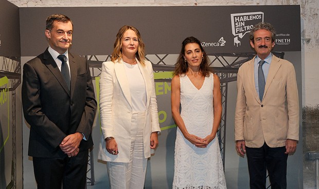  Andrés Muñoz, Marta Moreno y Bruno Sangro, en la presentación de 'Hablemos sin filtro' de Astrazeneca.