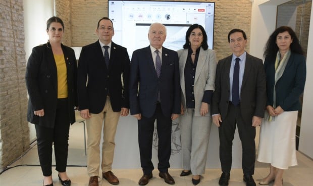 Florentino Pérez Raya, presidente del CGE, sobre los traslados internacionales de enfermeras fuera de España.