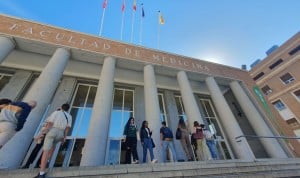 Las carreras de Medicina deberían, según el Consejo Estatal de Estudiantes, aumentar el número de créditos de Medicina de Familia en las universidades para equipararlo al porcentaje de plazas de residentes