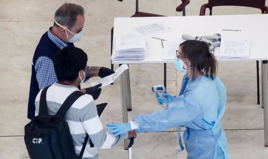 El futuro pandémico exige más competencias de Sanidad Exterior en las CCAA