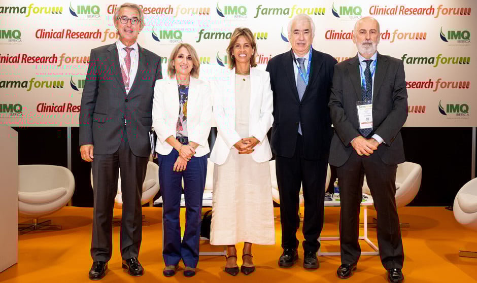  Enrique Ordieres (Cinfa), Ana Vieta (Kern Pharma), Elena Casaus (Aeseg),  Emili Esteve (Farmaindustria) y  Eduardo Sanz (Farmaforum).