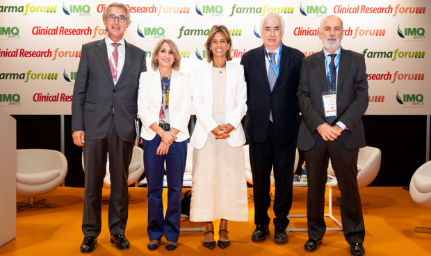 Enrique Ordieres (Cinfa), Ana Vieta (Kern Pharma), Elena Casaus (Aeseg),  Emili Esteve (Farmaindustria) y  Eduardo Sanz (Farmaforum).