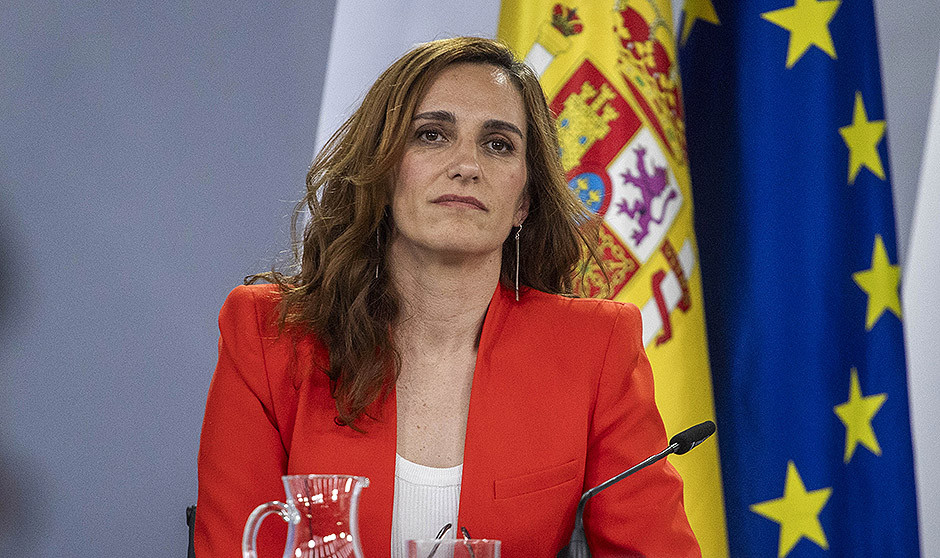  Mónica García, ministra de Sanidad, aprobará el regreso de la elección presencial MIR este martes.