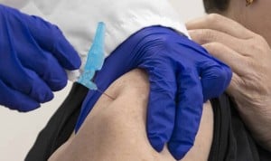 El Gobierno estudia extender la vacunación de la gripe a los menores de 18