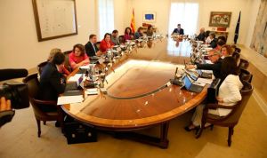 El Gobierno inicia la supresión del recurso a la sanidad universal catalana