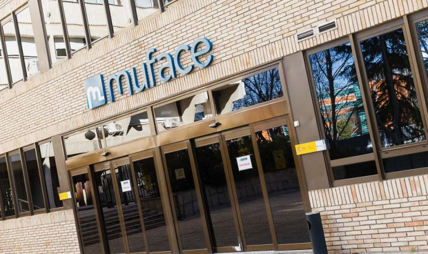 El Estatuto de Muface vuelve de 'cero' al tintero de Moncloa