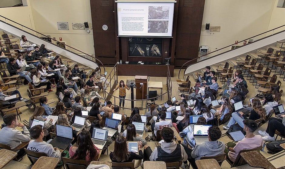 Dos asignaturas de Medicina 'sobran' para estudiar más Familia