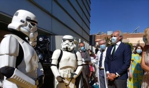 El Gregorio Marañón inaugura un jardín en su azotea para niños ingresados