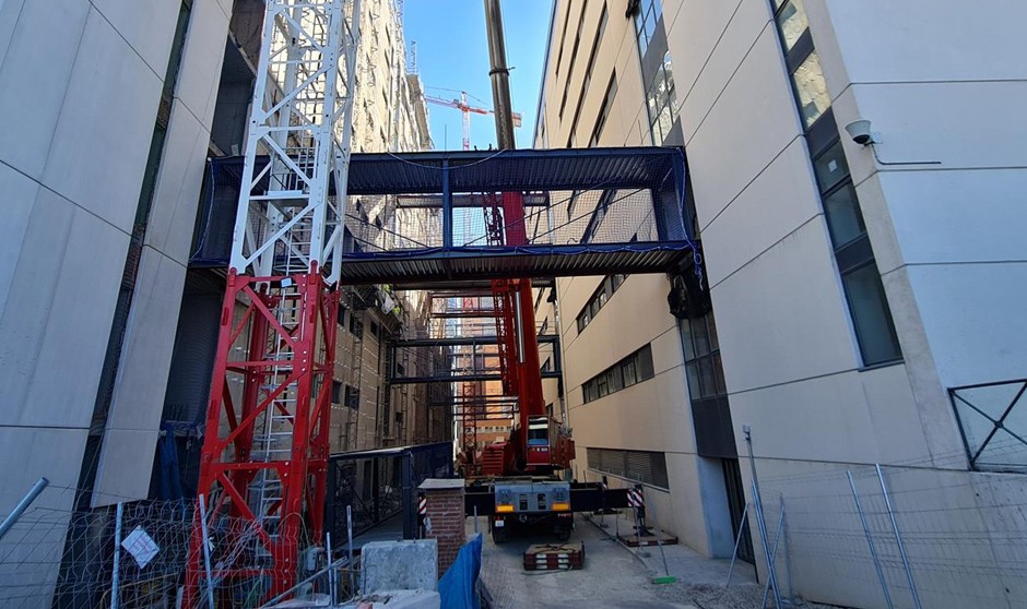 Algunas de las pasarelas que conectarán el Hospital 12 de Octubre con el Centro de Actividades Ambulatorias