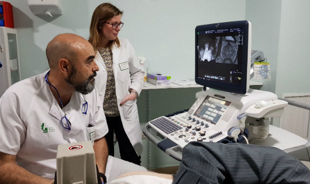 El Hospital de Don Benito, pionero en biopsia prostática por imágenes