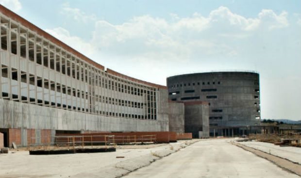 El Hospital de Toledo ayudará a "acabar con la lista de espera en la zona"