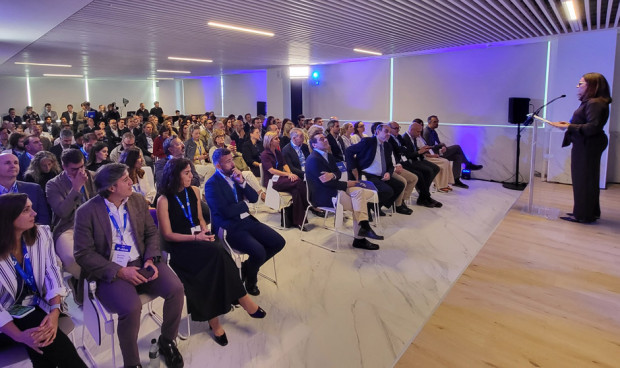 El Hospital Vithas Barcelona reúne 120 directivos de empresas colaboradoras