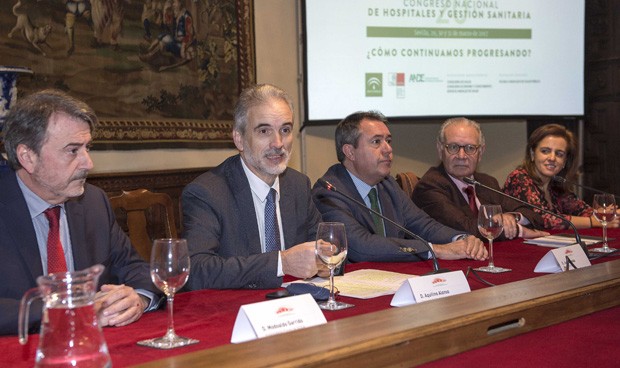 El "ineludible" Congreso Nacional de Hospitales se viste de gala en Sevilla