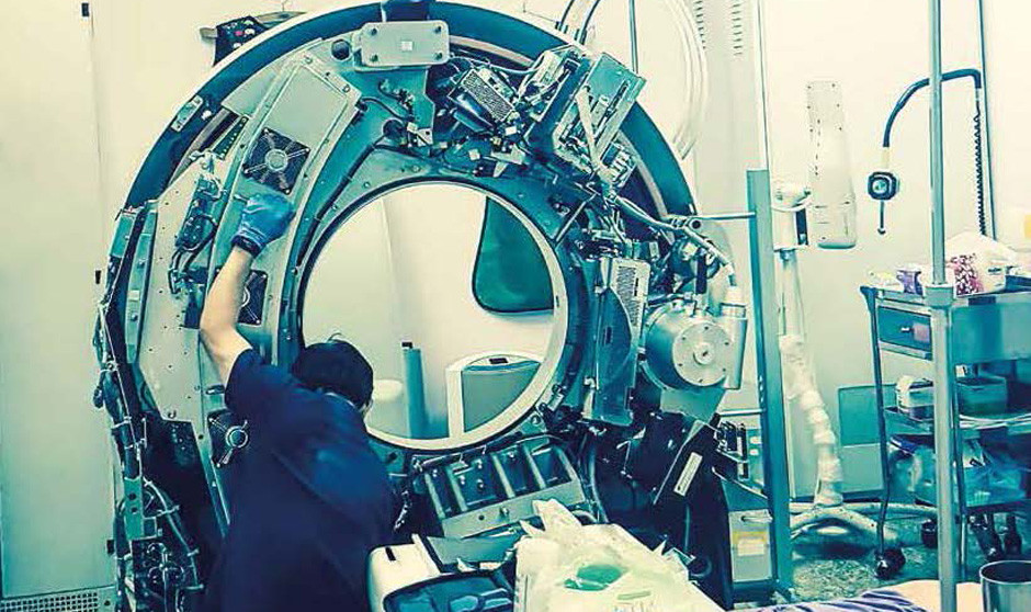 El mantenimiento regular del equipamiento tecnológico sanitario es imprescindible para garantizar su seguridad.