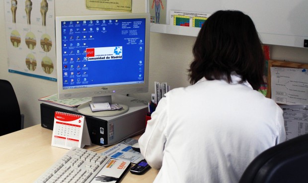 El Foro Andaluz de Médicos de Atención Primaria propone la figura de administrativo sanitario para reducir la carga de trabajo de médicos de Familia