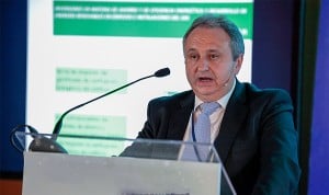 Antonio Olivares, ingeniero Industrial y subdirector responsable del Área de Servicios y Gestión de Centros del SAS, habla sobre los últimos avances en materia medioambiental en los hospitales de Andalucía. 