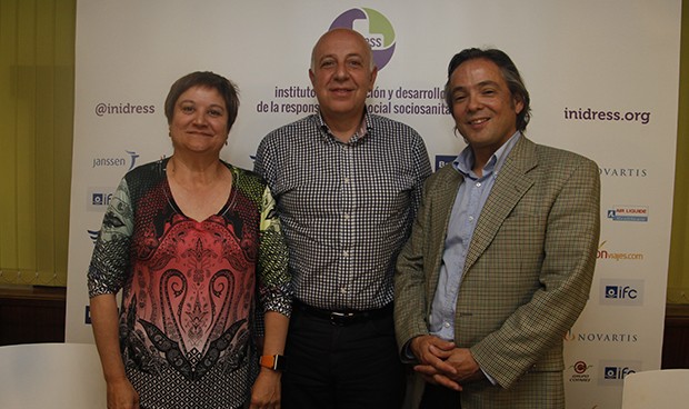 El médico solo es profesional cuando conecta y empatiza con el paciente