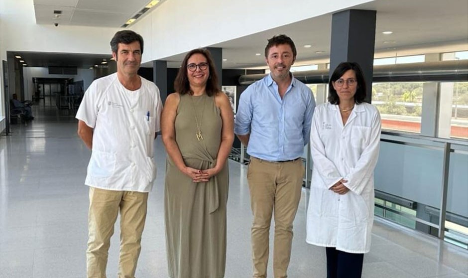 Bernardo Pax, gerente del área de Salud de Menorca; la consellera de Salud, Manuela García y el director general del Servicio de Salud, Javier Ureña.