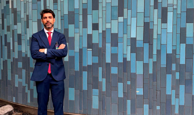 Gonzalo Ruiz de León ha recibido el premio "Fin de Residencia" por la Sociedad Española de Cirugía Oral y Maxilofacial y de Cabeza y Cuello (Secomcyc)