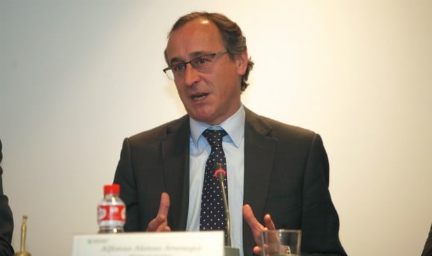 El Ministerio gastó 323 millones más de lo presupuestado en 2015