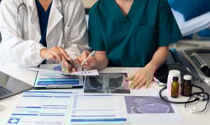 La prioridad en carrera profesional de cada sindicato médico autonómico