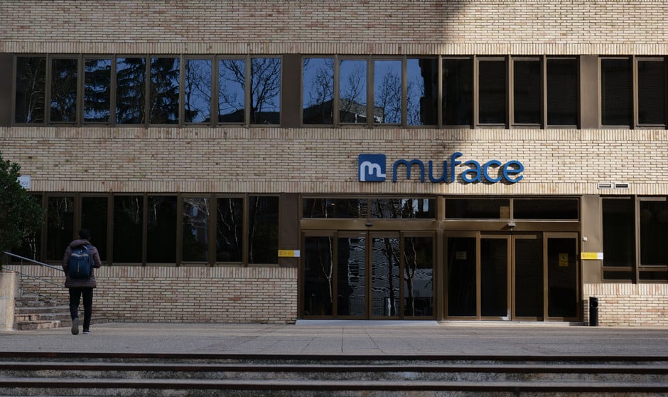 Muface 'acelera' una cumbre para cumplir una promesa