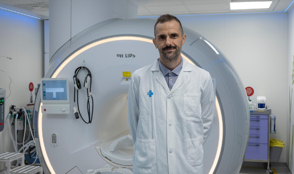 Albert Pons-Escoda, neurorradiólogo del Servicio de Diagnóstico por la Imagen del Hospital Universitario de Bellvitge.