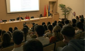 El Niño Jesús y Farmaindustria acercan la investigación a los jóvenes