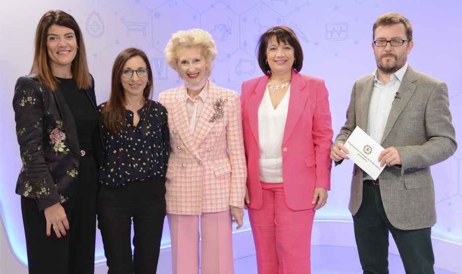 Foto de familia durante el webinar “La enfermería liderando la vacunación. Nuevas recomendaciones de vacunación antineumocócica en el adulto”.