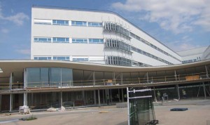 El nuevo Hospital de Cáceres ya es propiedad del SES, "a falta de licencia"